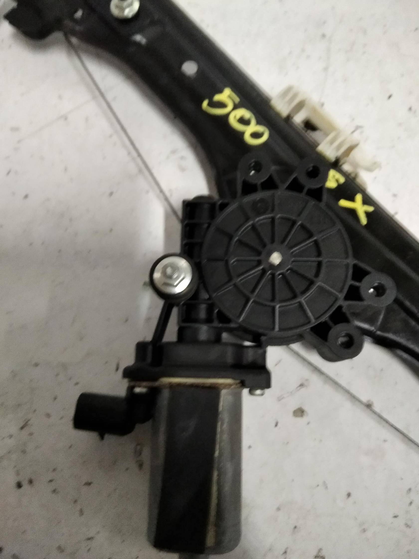 Alzacristallo elettr. porta ant. sx.